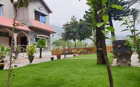 Kashmir Lodge